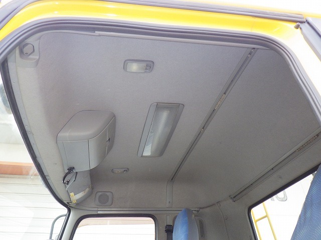 UD PKG-GK4XAB ★ Vehicle ★ Tractor Head, 286,351km
