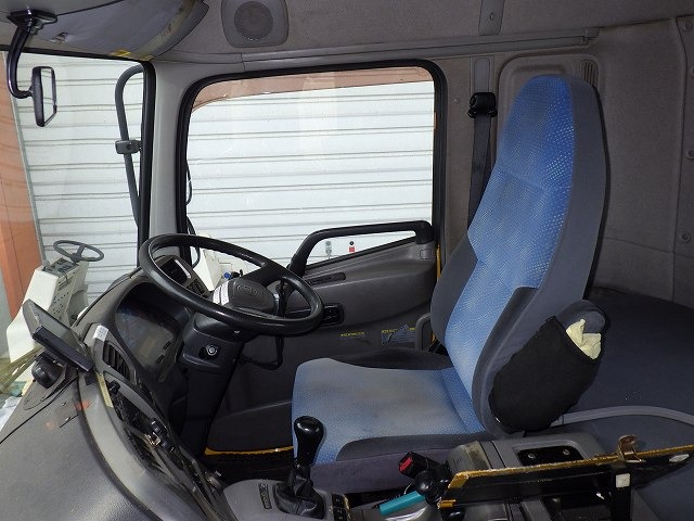 UD PKG-GK4XAB ★ Vehicle ★ Tractor Head, 286,351km