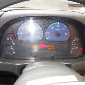 UD PKG-GK4XAB ★ Vehicle ★ Tractor Head, 286,351km - Image 43