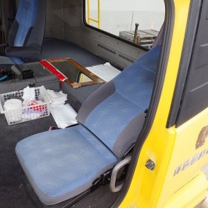 NISSAN DIESEL PKG-GK4XLB ★ Vehicle ★ Tractor Head, 215,082km - Image 37