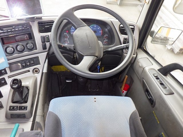 NISSAN DIESEL PKG-GK4XLB ★ Vehicle ★ Tractor Head, 215,082km