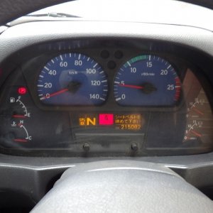 NISSAN DIESEL PKG-GK4XLB ★ Vehicle ★ Tractor Head, 215,082km - Image 45