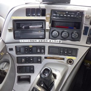 NISSAN DIESEL PKG-GK4XLB ★ Vehicle ★ Tractor Head, 312,569km - Image 40