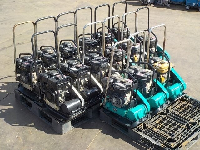 PLATE_COMPACTOR_15unitsSet ★ Other ★ Not checked operation & availability of missing parts 動作及び欠品の有無未確認