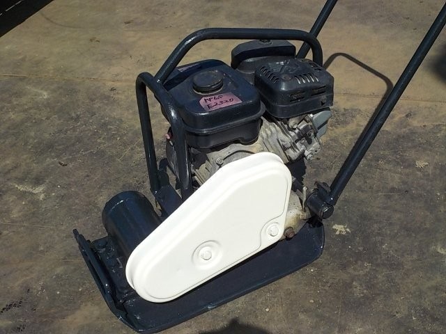 PLATE_COMPACTOR_15unitsSet ★ Other ★ Not checked operation & availability of missing parts 動作及び欠品の有無未確認