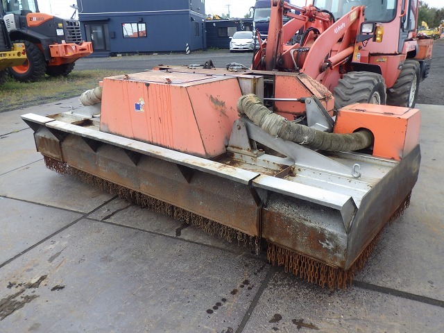 KUBOTA R530Z ★ Loader(Crawled/Wheeled) ★ CAB, MIYAMOTO Road Heater(MH320ミニ), Piping, w/Counter weight & Bucket, 建機工譲渡書