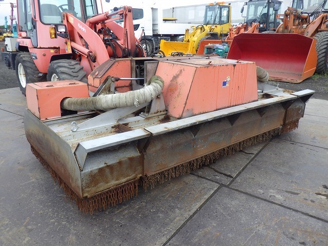 KUBOTA R530Z ★ Loader(Crawled/Wheeled) ★ CAB, MIYAMOTO Road Heater(MH320ミニ), Piping, w/Counter weight & Bucket, 建機工譲渡書