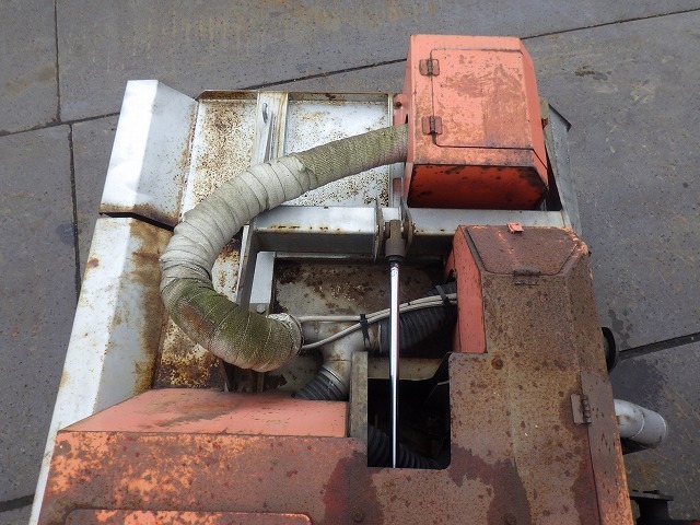 KUBOTA R530Z ★ Loader(Crawled/Wheeled) ★ CAB, MIYAMOTO Road Heater(MH320ミニ), Piping, w/Counter weight & Bucket, 建機工譲渡書