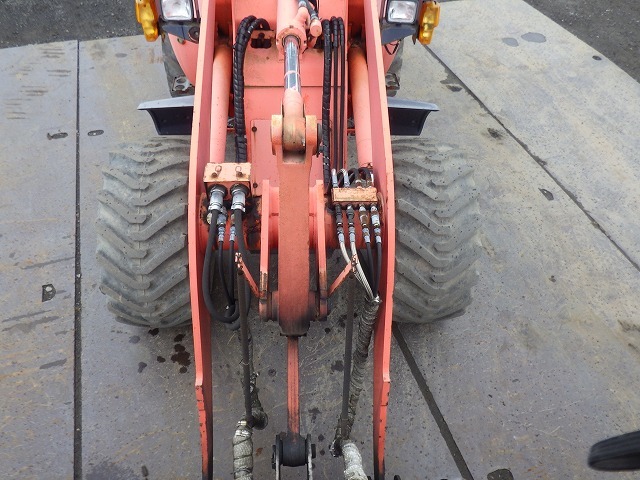 KUBOTA R530Z ★ Loader(Crawled/Wheeled) ★ CAB, MIYAMOTO Road Heater(MH320ミニ), Piping, w/Counter weight & Bucket, 建機工譲渡書
