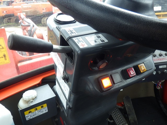 KUBOTA R530Z ★ Loader(Crawled/Wheeled) ★ CAB, MIYAMOTO Road Heater(MH320ミニ), Piping, w/Counter weight & Bucket, 建機工譲渡書