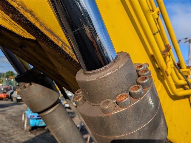 KOBELCO SK320LC-6E ★ Excavator ★ 600G, 2-piece Boom, Magnet, M/L, A/C