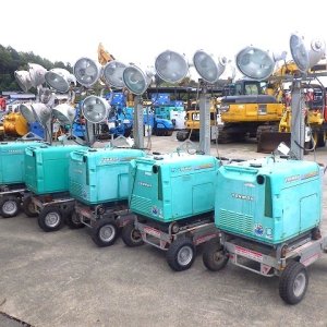 YANMAR TOWERLIGHT-5UNITS-SET ★ Other ★ 5UNITS SET(LB230F-A120681,LB230F-A120983,LB230F-A120990,LB430F-A220517,LB430F-A221046) - Image 1