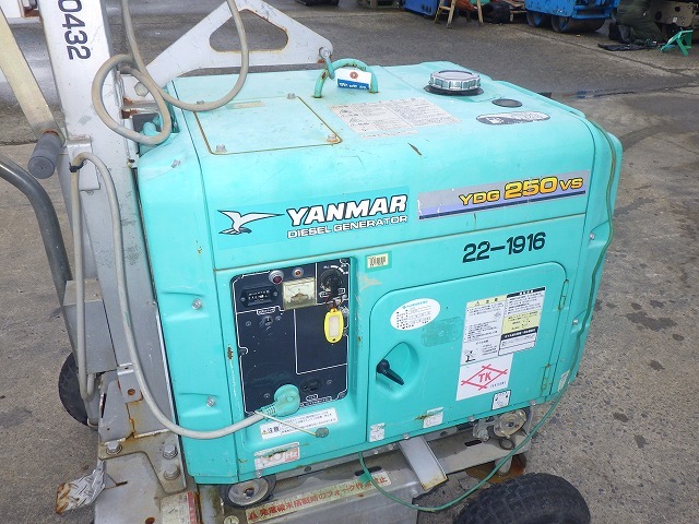 YANMAR TOWERLIGHT-5UNITS-SET ★ Other ★ 5UNITS SET(LB230F-A120681,LB230F-A120983,LB230F-A120990,LB430F-A220517,LB430F-A221046)