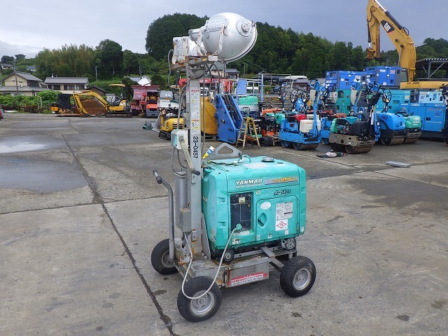 YANMAR TOWERLIGHT-5UNITS-SET ★ Other ★ 5UNITS SET(LB230F-A120681,LB230F-A120983,LB230F-A120990,LB430F-A220517,LB430F-A221046)