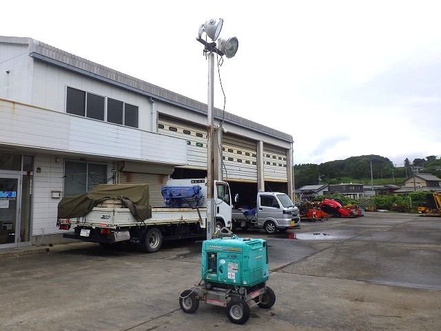 YANMAR TOWERLIGHT-5UNITS-SET ★ Other ★ 5UNITS SET(LB230F-A120681,LB230F-A120983,LB230F-A120990,LB430F-A220517,LB430F-A221046)