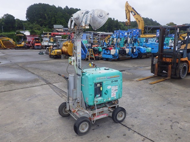 YANMAR TOWERLIGHT-5UNITS-SET ★ Other ★ 5UNITS SET(LB230F-A120681,LB230F-A120983,LB230F-A120990,LB430F-A220517,LB430F-A221046)