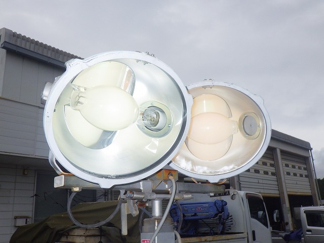 YANMAR TOWERLIGHT-5UNITS-SET ★ Other ★ 5UNITS SET(LB230F-A120681,LB230F-A120983,LB230F-A120990,LB430F-A220517,LB430F-A221046)