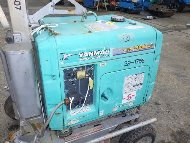 YANMAR TOWERLIGHT-5UNITS-SET ★ Other ★ 5UNITS SET(LB230F-A120681,LB230F-A120983,LB230F-A120990,LB430F-A220517,LB430F-A221046)