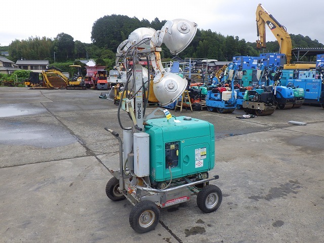 YANMAR TOWERLIGHT-5UNITS-SET ★ Other ★ 5UNITS SET(LB230F-A120681,LB230F-A120983,LB230F-A120990,LB430F-A220517,LB430F-A221046)