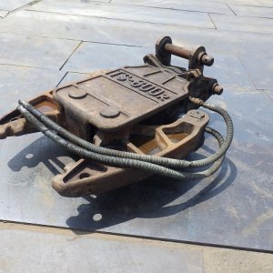 OKADA TS-600R ★ Parts & Attachment ★ Not checked operation & availability of missing parts 動作及び欠品の有無未確認 - Image 1