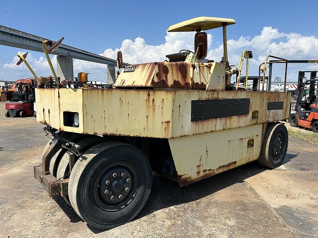 SAKAI TS200 ★ Road Equipment ★ Tire Roller, CNP, 12262km