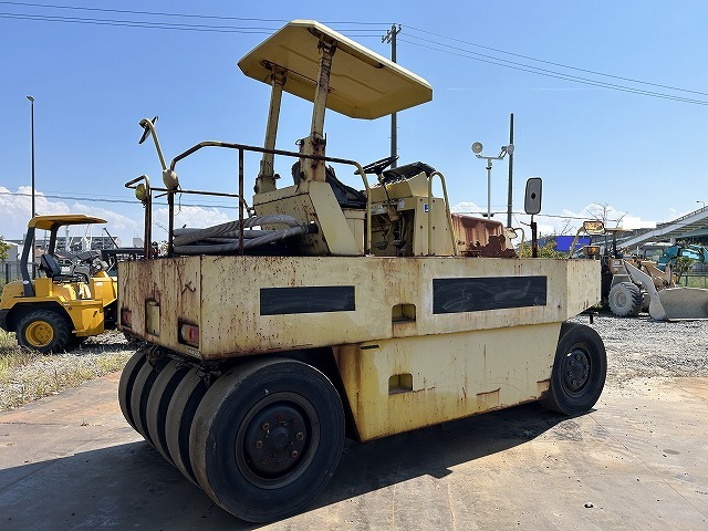 SAKAI TS200 ★ Road Equipment ★ Tire Roller, CNP, 12262km