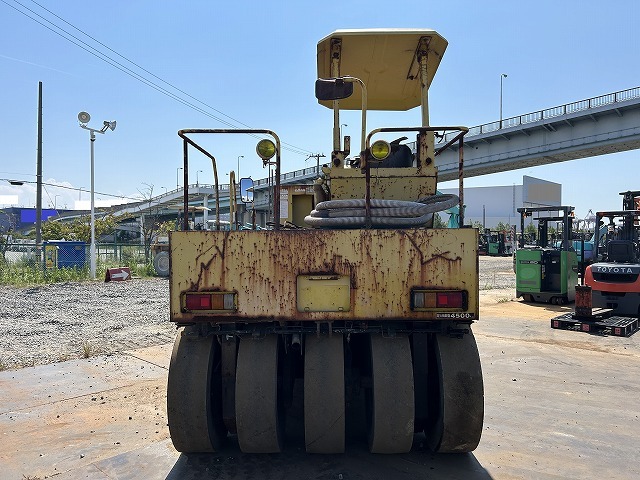 SAKAI TS200 ★ Road Equipment ★ Tire Roller, CNP, 12262km