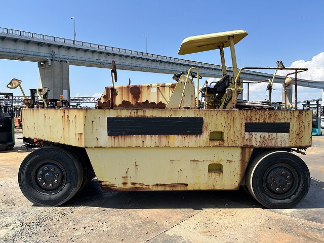 SAKAI TS200 ★ Road Equipment ★ Tire Roller, CNP, 12262km