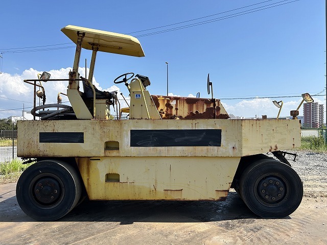 SAKAI TS200 ★ Road Equipment ★ Tire Roller, CNP, 12262km
