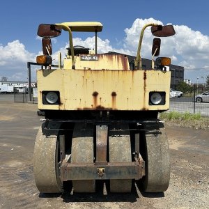 SAKAI TS200 ★ Road Equipment ★ Tire Roller, CNP, 12262km - Image 9