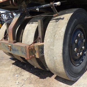 SAKAI TS200 ★ Road Equipment ★ Tire Roller, CNP, 12262km - Image 11