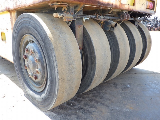 SAKAI TS200 ★ Road Equipment ★ Tire Roller, CNP, 12262km