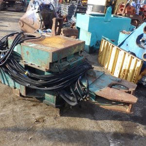 VIBRO_HAMMER_POWER_UNIT_Set ★ Parts & Attachment ★ Not checked operation & availability of missing parts 動作及び欠品の有無未確認 - Image 1