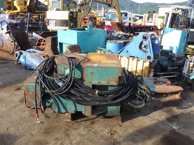 VIBRO_HAMMER_POWER_UNIT_Set ★ Parts & Attachment ★ Not checked operation & availability of missing parts 動作及び欠品の有無未確認