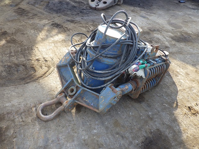 VIBRO_HAMMER_POWER_UNIT_Set ★ Parts & Attachment ★ Not checked operation & availability of missing parts 動作及び欠品の有無未確認