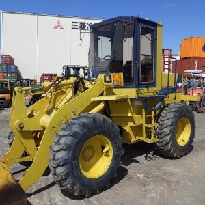 KOMATSU WA100-1 ★ Loader(Crawled/Wheeled) ★ CAB - Image 3