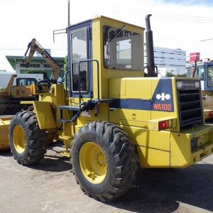KOMATSU WA100-1 ★ Loader(Crawled/Wheeled) ★ CAB - Image 4