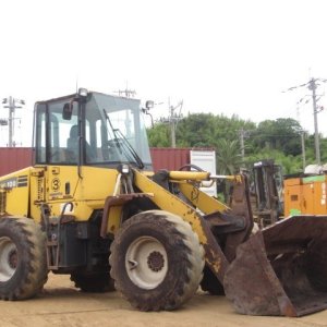 KOMATSU WA100-5 ★ Loader(Crawled/Wheeled) ★ GP BKT, CAB, A/C, 95,483km - Image 4