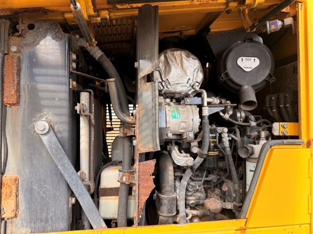 KOMATSU WA100-6 ★ Loader(Crawled/Wheeled) ★ CAB, BKT, A/C, 13,054km