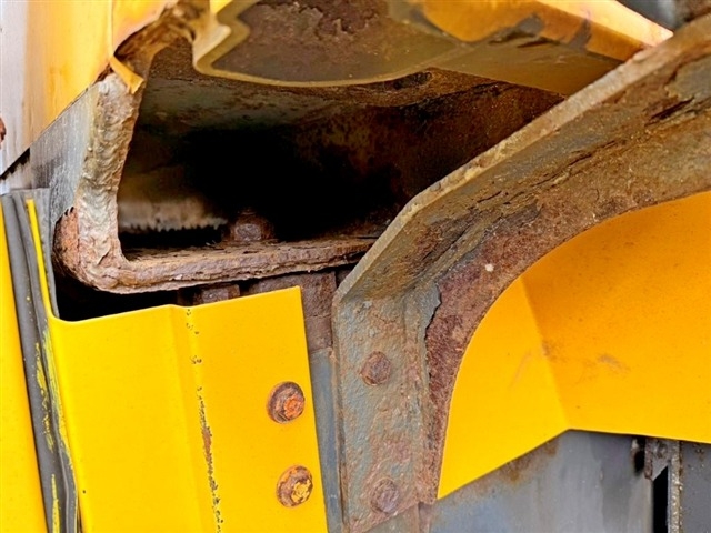 KOMATSU WA100-6 ★ Loader(Crawled/Wheeled) ★ CAB, BKT, A/C, 13,054km