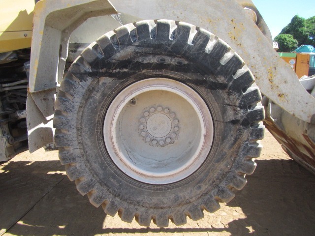 KOMATSU WA320-5 ★ Loader(Crawled/Wheeled) ★ GP BKT, CAB, A/C, 94,594km
