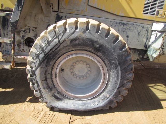 KOMATSU WA320-5 ★ Loader(Crawled/Wheeled) ★ GP BKT, CAB, A/C, 94,594km