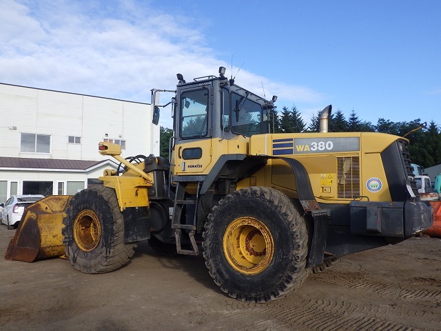 KOMATSU WA380-5 ★ Loader(Crawled/Wheeled) ★ CAB, BKT, A/C, 102,457km