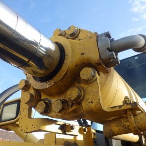 KOMATSU WA380-5 ★ Loader(Crawled/Wheeled) ★ CAB, BKT, A/C, 102,457km - Image 13