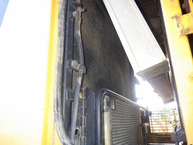 KOMATSU WA380-5 ★ Loader(Crawled/Wheeled) ★ CAB, BKT, A/C, 102,457km