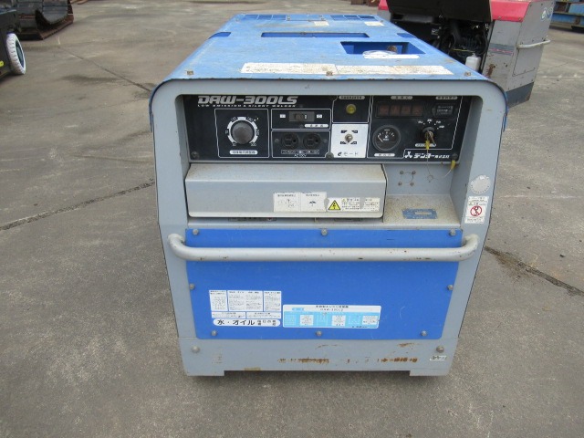 WELDER_2unitsSet ★ Generator & Compressor ★ 1)DENYO DAW-300LS-5710153 2006y/1000h