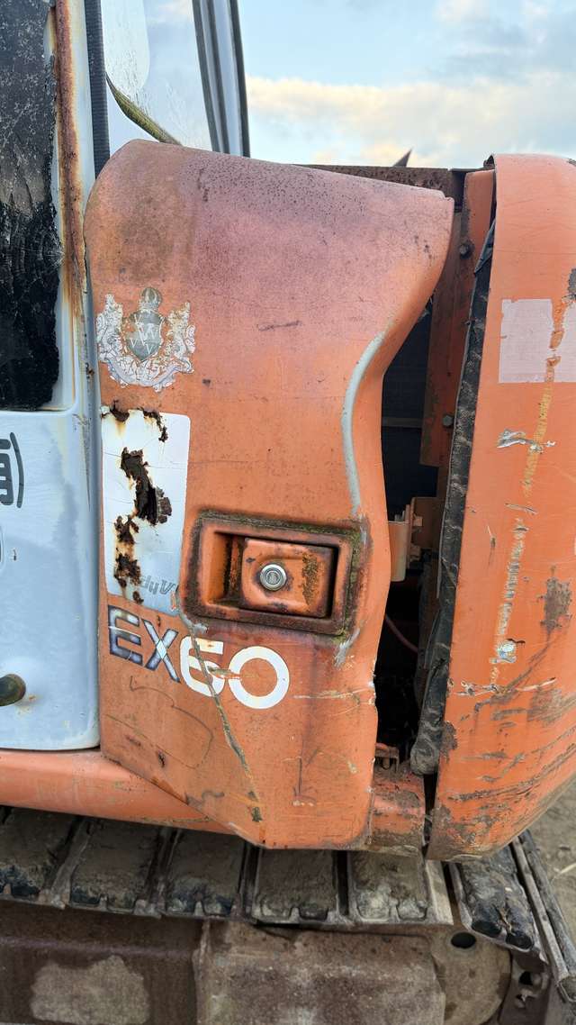 HITACHI EX60-5 ★ Excavator ★ G+Pad, Slope BKT, w/Standard Bucket