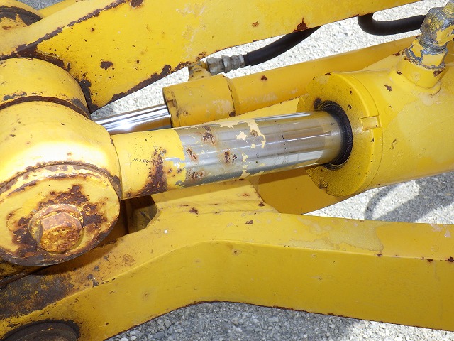 KOMATSU GD705A-4AE ★ Road Equipment ★ CAB, Blade(4,010mm), 81,075km
