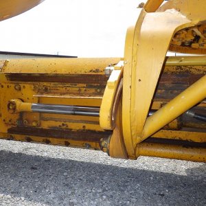KOMATSU GD705A-4AE ★ Road Equipment ★ CAB, Blade(4,010mm), 81,075km - Image 23