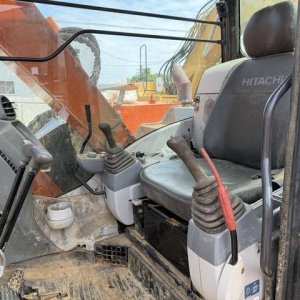 HITACHI ZX75US-5B ★ Excavator ★ G, BKT, Blade, A/C - Image 14